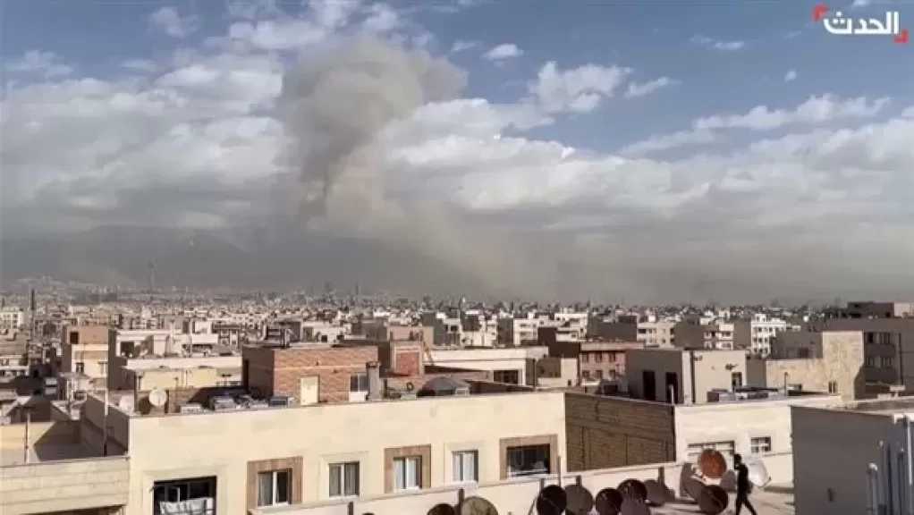 حالة طوارئ في تل أبيب.. رشقة صاروخية من إيران تُشعل الإنذارات في إسرائيل
