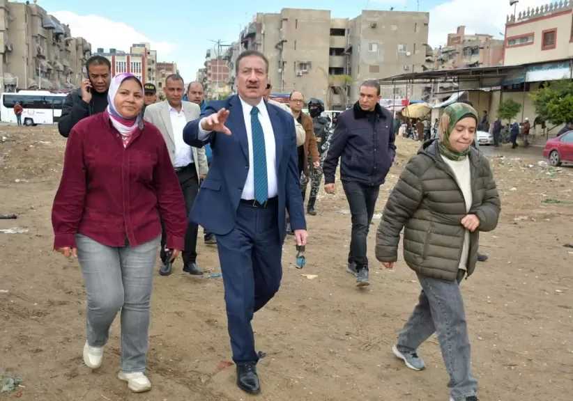 محافظ بورسعيد يتفقد أعمال رفع الرتش بمحيط قصر الثقافة