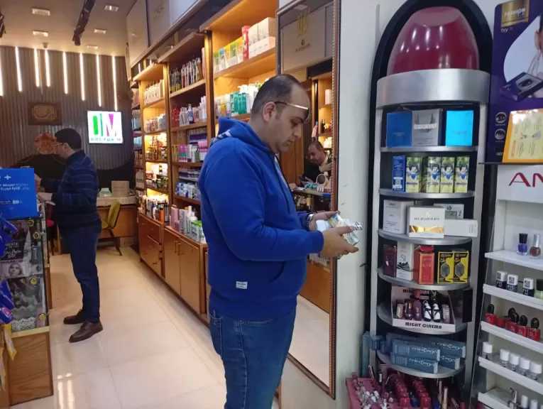 ضبط 180 عبوة مواد غذائية منتهية الصلاحية في برج البرلس بكفر الشيخ