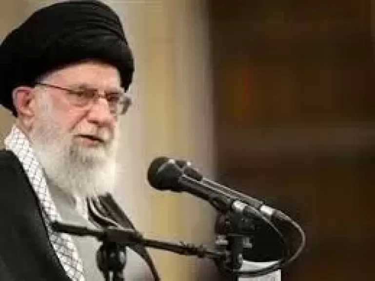 خبير شؤون إيرانية لـ”إكسترا لايف”: طهران تعيش حالة حزن عميق بعد اغتيال خامنئي