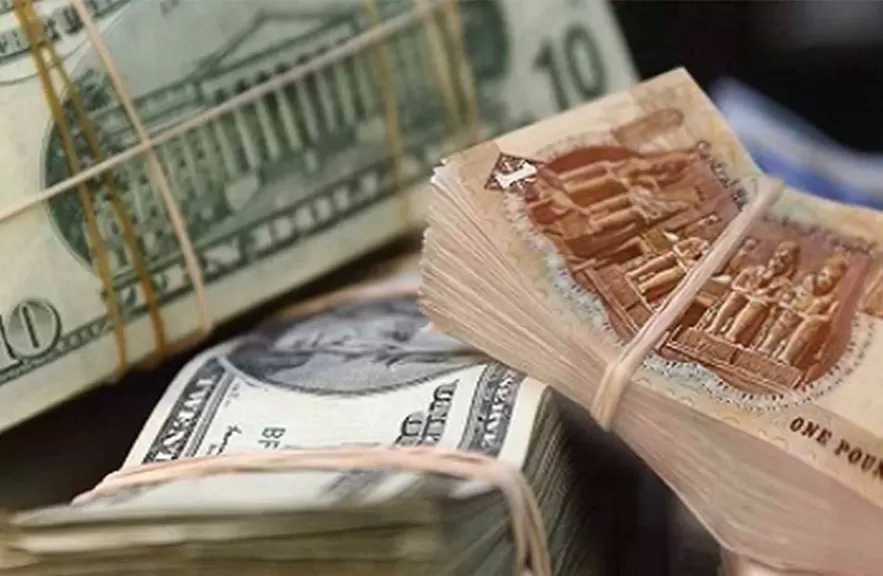 مع تصاعد الحرب.. سعر الدولار يتجاوز الـ49 جنيهًا اليوم الإثنين 2 مارس 2026