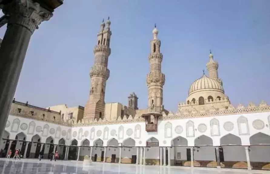 الأزهر يعزي الجزائر في ضحايا حريق دار للأيتام ويعلن تضامنه الكامل مع عائلات الضحايا