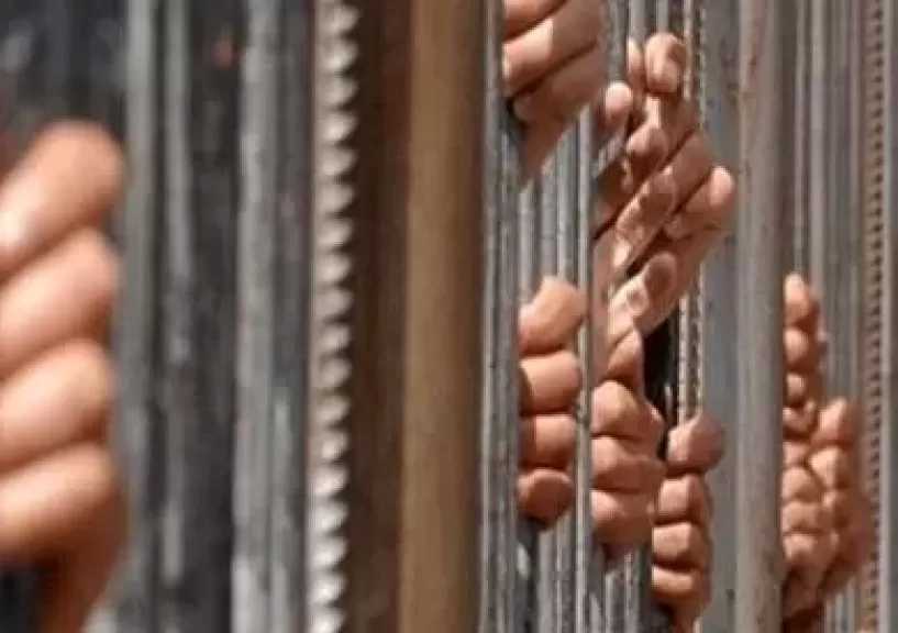 إحالة 4 متهمين بينهم فتاة للجنايات في اتهامهم بقتل عامل في السلام