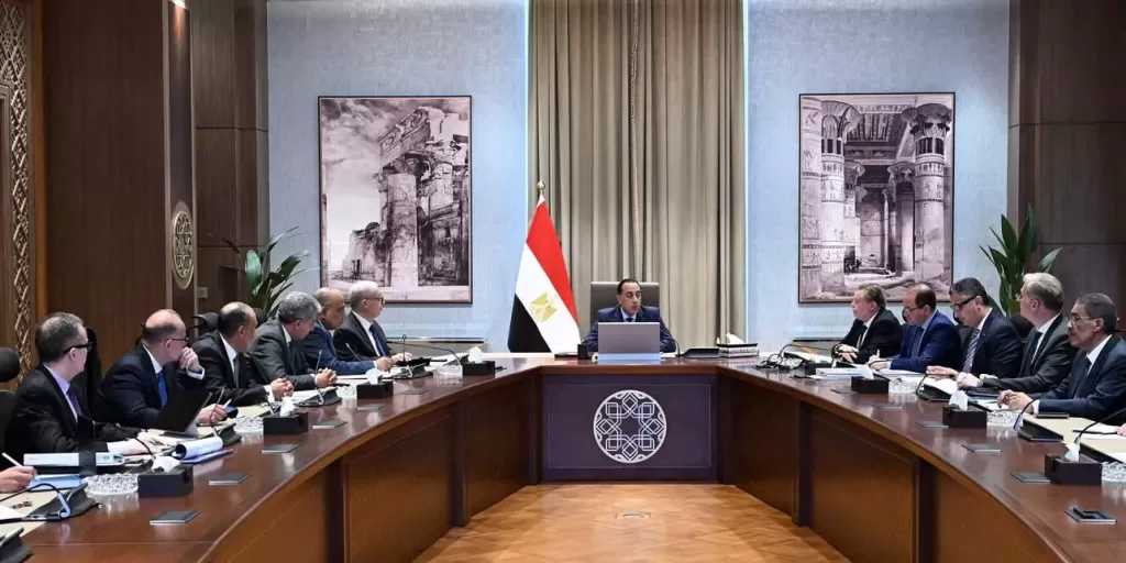 رئيس الوزراء يتابع تداعيات التصعيد العسكري بالمنطقة وتأثيراته في سلاسل الإمداد العالمية