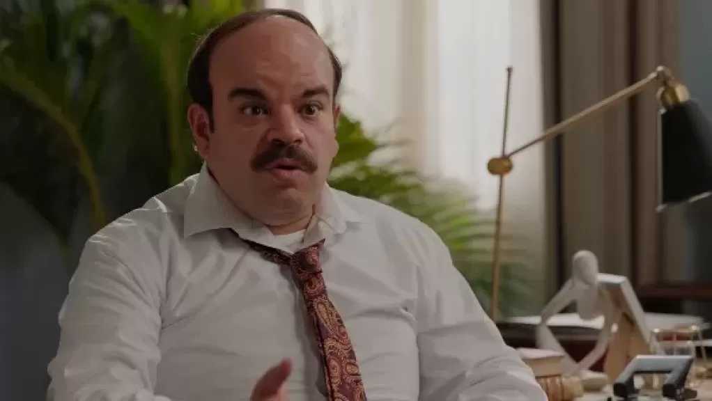 محمد عبد الرحمن توتا يورط كريم محمود عبد العزيز في مسلسل المتر سمير