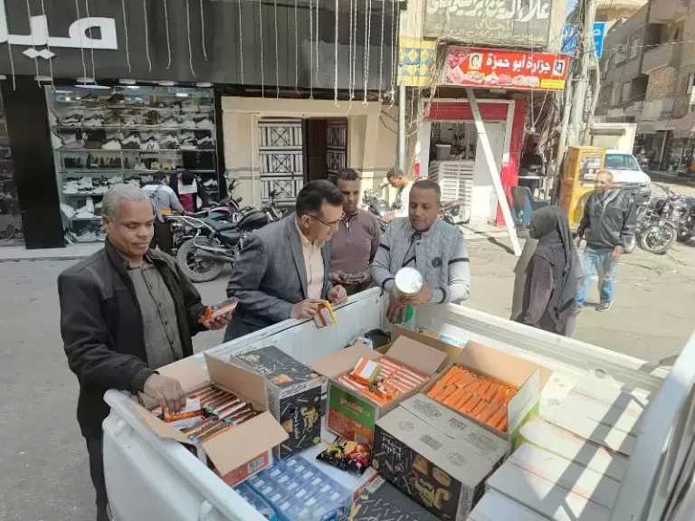 حملات تموينية مكثفة بالأقصر لضبط الأسواق والتأكد من حقيقة تخفيضات الأوكازيون الشتوي