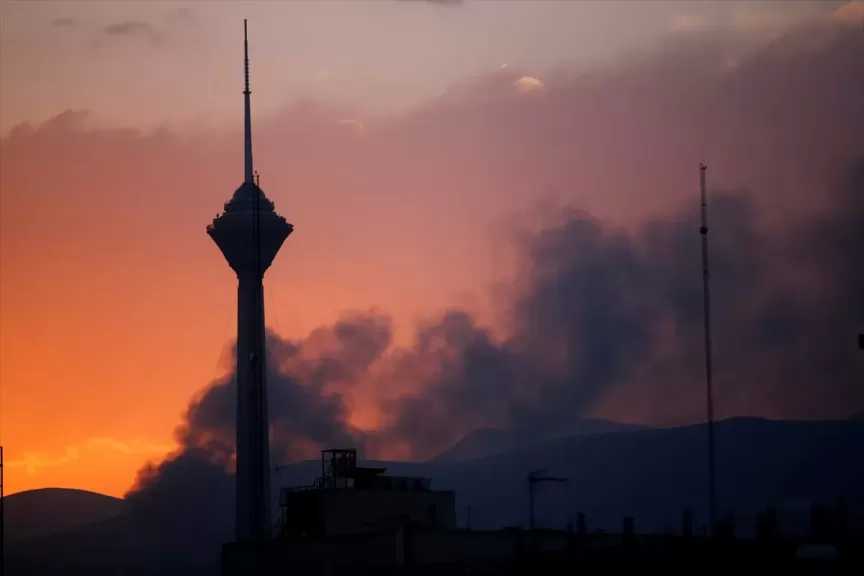 تضرر 12 ألف مبنى في طهران جراء الغارات الأمريكية الإسرائيلية