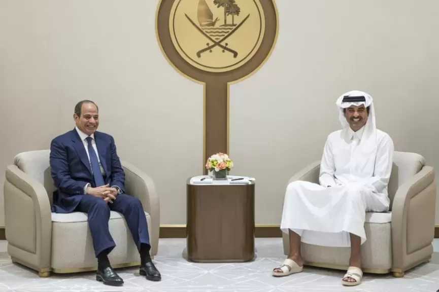 الرئيس السيسي وأمير قطر يؤكدان رفضهما لأي أعمال عسكرية توسع دائرة الصراع