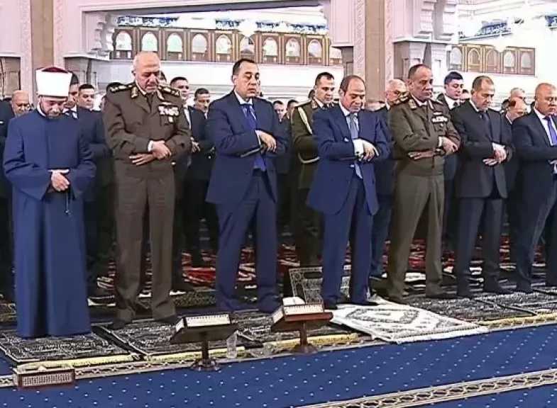السيسي: أمن 120 مليون مواطن وضيف تحقق بفضل دماء آلاف الشهداء والمصابين