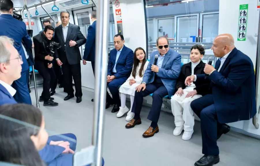 السيسي يفتتح مونوريل شرق النيل ومنطقة النهر الأخضر في العاصمة الجديدة