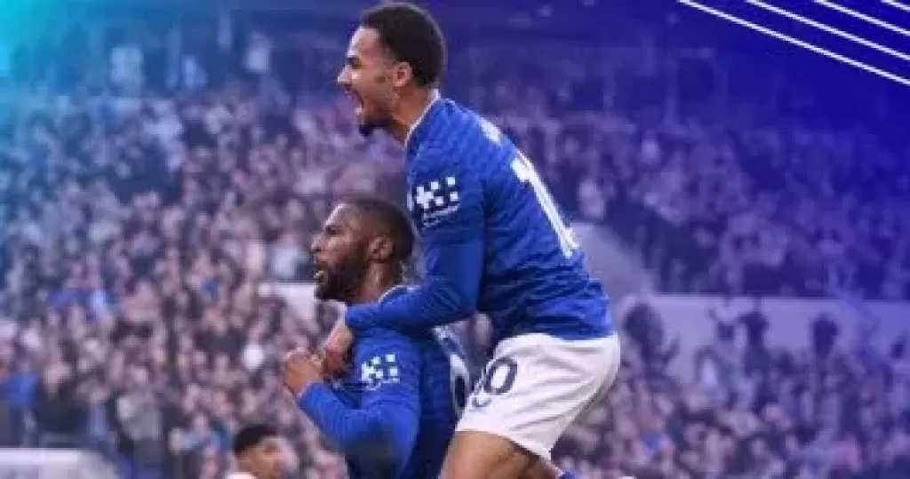 إيفرتون يكتسح تشيلسي 3-0 ويشعل صراع أوروبا في الدوري الإنجليزي
