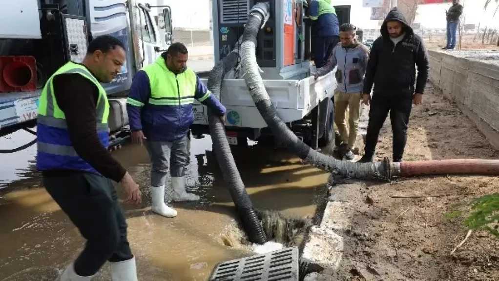 24 ألف بالوعة.. محافظ القاهرة يتابع عمليات رفع تراكمات مياه الأمطار