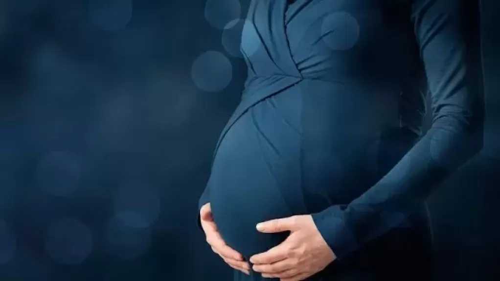 القبض على ترزي لاتهامه بالتسبب في إجهاض سيدة ووفاة جنينها بكرداسة