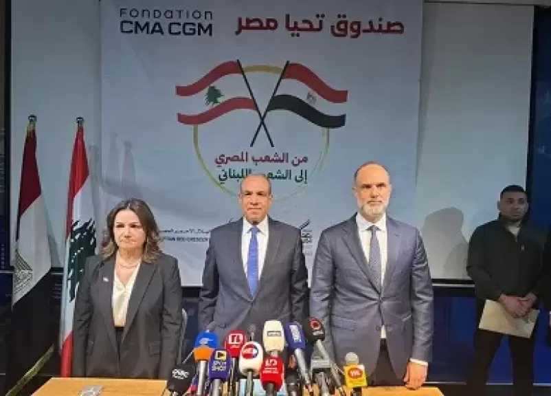 وزير الخارجية يسلم 1000 طن من المساعدات الإغاثية خلال زيارته لبيروت