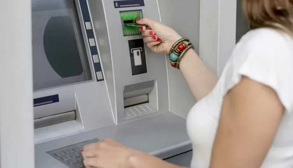 المركزي: ارتفاع عدد ماكينات الصراف الآلي بالسوق المصرية إلى 26.160 ألف ماكينة بنهاية 2025