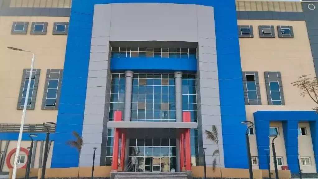 وزير الصحة يتلقى تقرير متابعة شهر مارس: 90 زيارة ميدانية لـ41 مستشفى و22 وحدة صحية