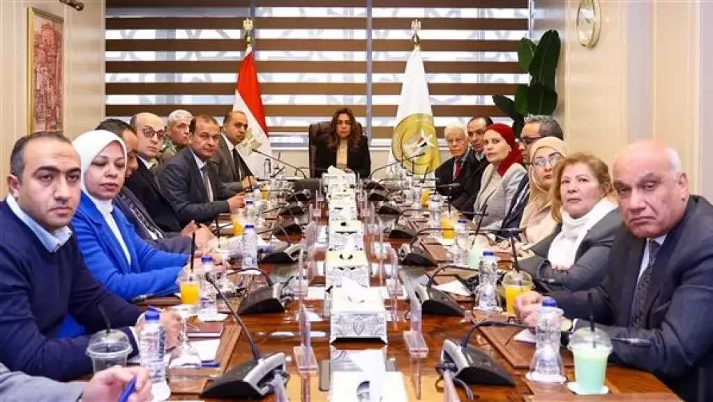 منال عوض تترأس الاجتماع الخامس لمجلس إدارة جهاز تنظيم المخلفات