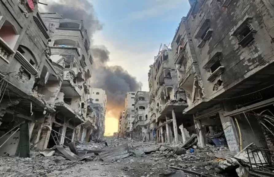 جيش الاحتلال يقتل شقيقين فلسطينيين ويصيب 3 شرقي مدينة غزة
