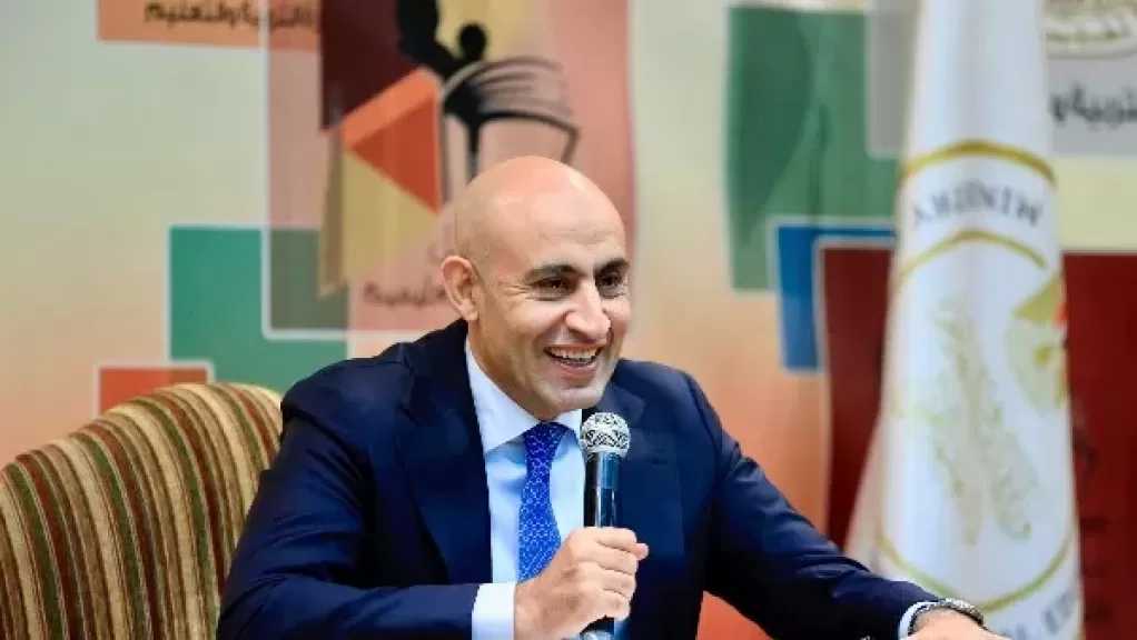 بعد تعطيل الدراسة بـ3 محافظات|وزير التعليم يوجه بعدم ترك الطلاب خارج المدارس لحين تسليمهم للأهالي