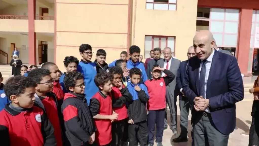 جولة مفاجئة لوزير التعليم بعدد من مدارس كفر الزيات بالغربية