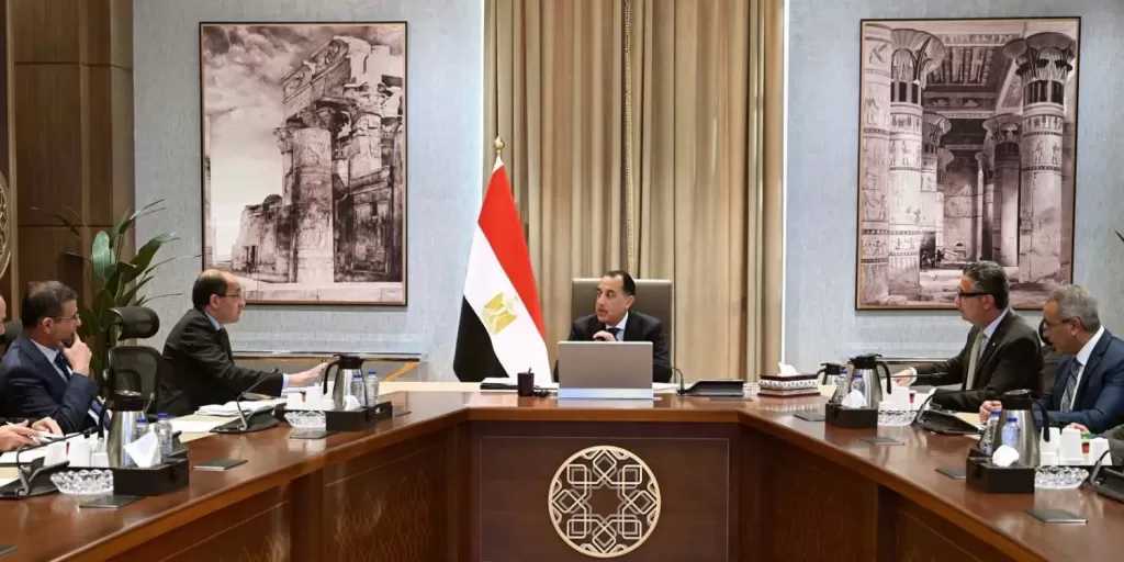 رئيس الوزراء يتابع الاستعدادات الجارية للموسم الحالي لتوريد القمح المحلي