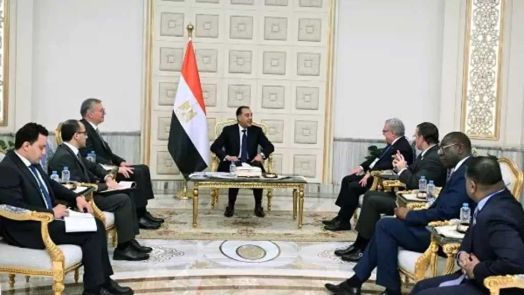 رئيس الوزراء يناقش مع رئيس شركة شيفرون العالمية زيادة الاستثمارات في مصر