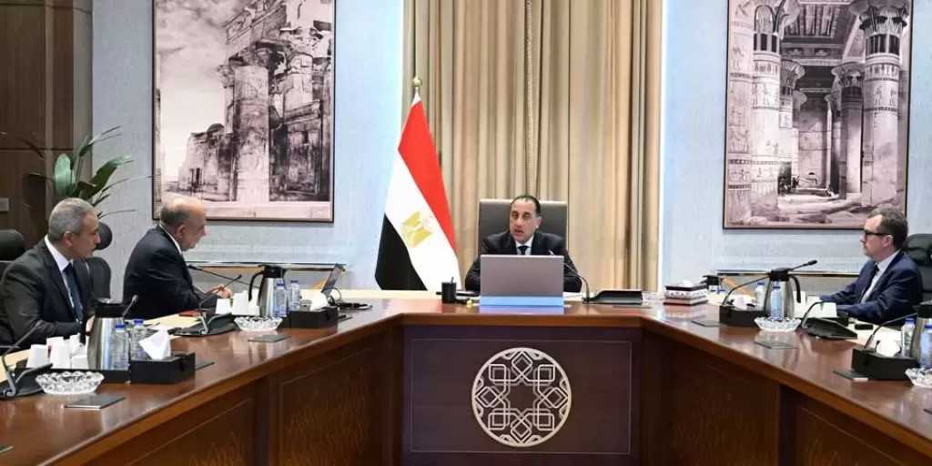 رئيس الوزراء يترأس اجتماع اللجنة المركزية لإدارة الأزمات