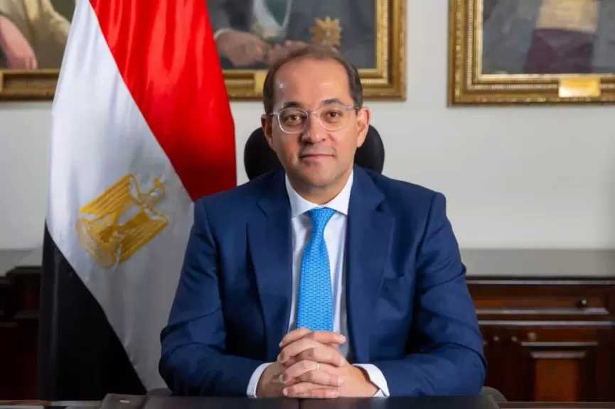 ننشر تصريحات وزير المالية اليوم: زيادة أجور العاملين بالدولة من أول يوليو المقبل بتكلفة إجمالية تتجاوز ١٠٠ مليار جنيه.. رفع الحد الأدنى للدخل للعاملين بالدولة إلى ٨ آلاف جنيه