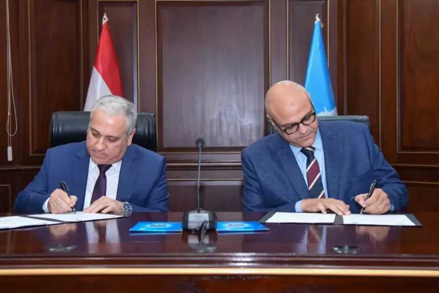 محافظ الإسكندرية ورئيس الهيئة الوطنية للصحافة يُوقعان بروتوكول تعاون بشأن مشروع ”الهوية البصرية” بالمحافظة