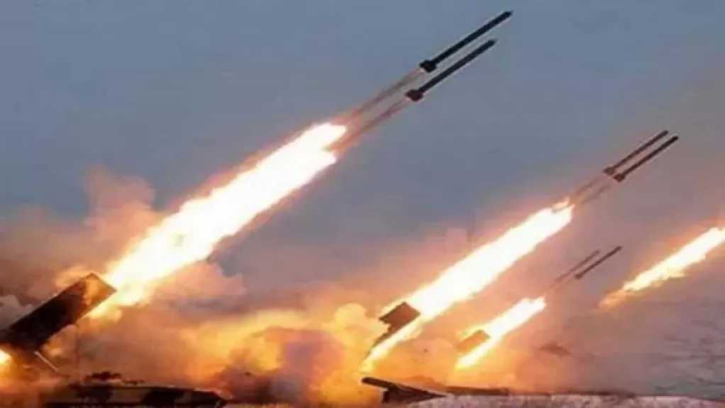 حزب الله يستهدف بلدات الشمال بنحو 100 صاروخ منذ صباح اليوم