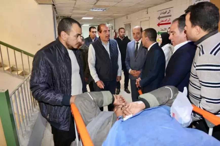 محافظ المنوفية يزور مصابي حادث السادات ويوجه برفع الطوارئ وتوفير الرعاية الطبية الشاملة