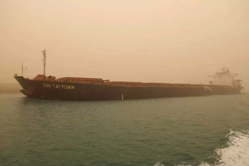الفريق أسامة ربيع: نجاح جهود قاطرات الإنقاذ البحري بالهيئة في تعويم سفينة الصب” XIN TAIN YUAN” بعد جنوحها إثر عطل فني