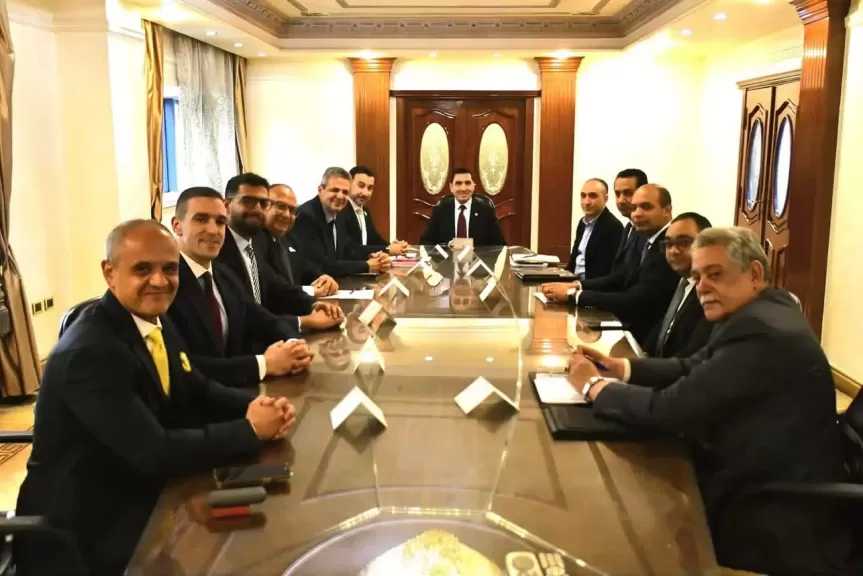 وزير الشباب والرياضة يستقبل مجلس إدارة اتحاد البادل لبحث خطة العمل بالاتحاد والاستعدادات لبطولة نيو جيزة الدولية