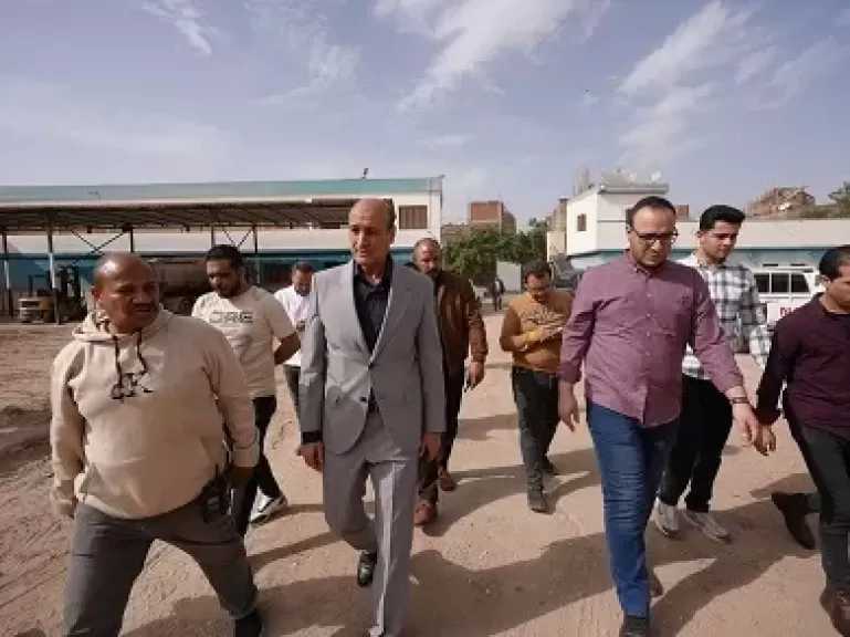 محافظ أسيوط يتفقد وحدة الإنقاذ والتدخل السريع ويوجه بإصلاح المعدات ورفع كفاءة منظومة العمل