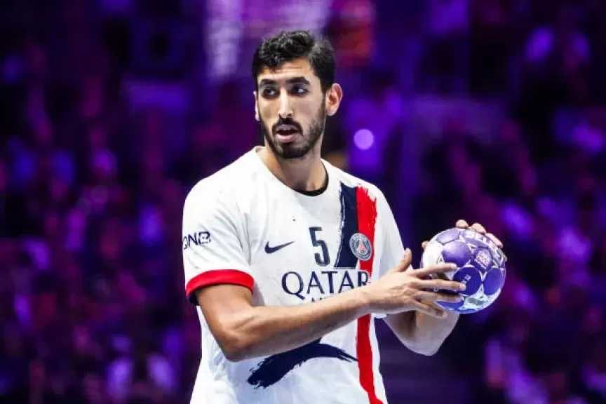 يحيى خالد يتوج بجائزة لاعب الشهر في الدوري الفرنسي