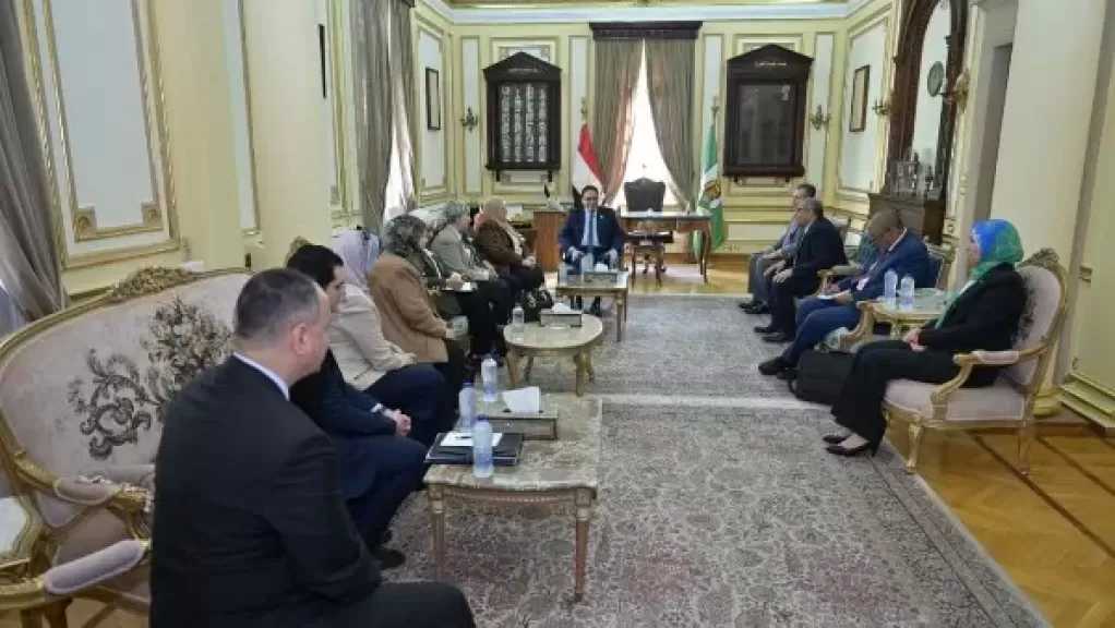 جامعة القاهرة تستقبل وفد ضمان الجودة لتعزيز منظومة الاعتماد بكلية الصيدلة