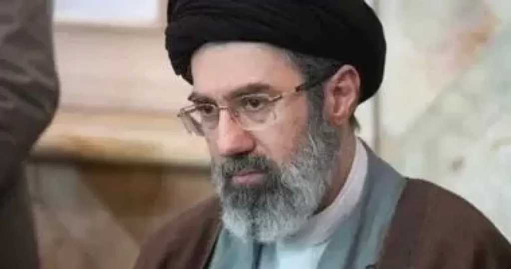 المرشد الإيرانى يوجه رسالة لدول الخليج ويؤكد: إدارة هرمز ستدخل مرحلة جديدة