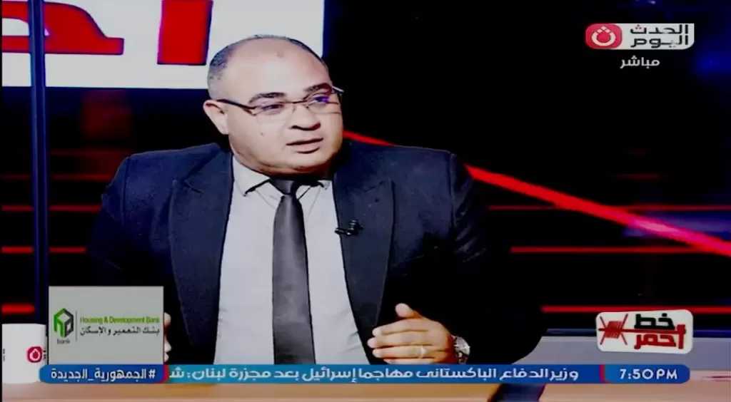 خبير اجتماعي يحذر من تأثير السوشيال ميديا على استقرار الحياة الأسرية