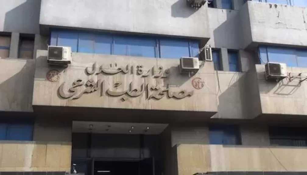 دهسه وفر هاربا.. عرض السائق المتسبب في وفاة طفل النزهة على الطب الشرعي