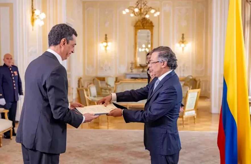 سفير مصر لدى كولومبيا يقدم أوراق اعتماده لرئيس الجمهورية | صور