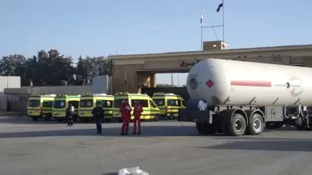 معبر رفح يشهد حراكا مكثفا لدخول المساعدات إلى قطاع غزة