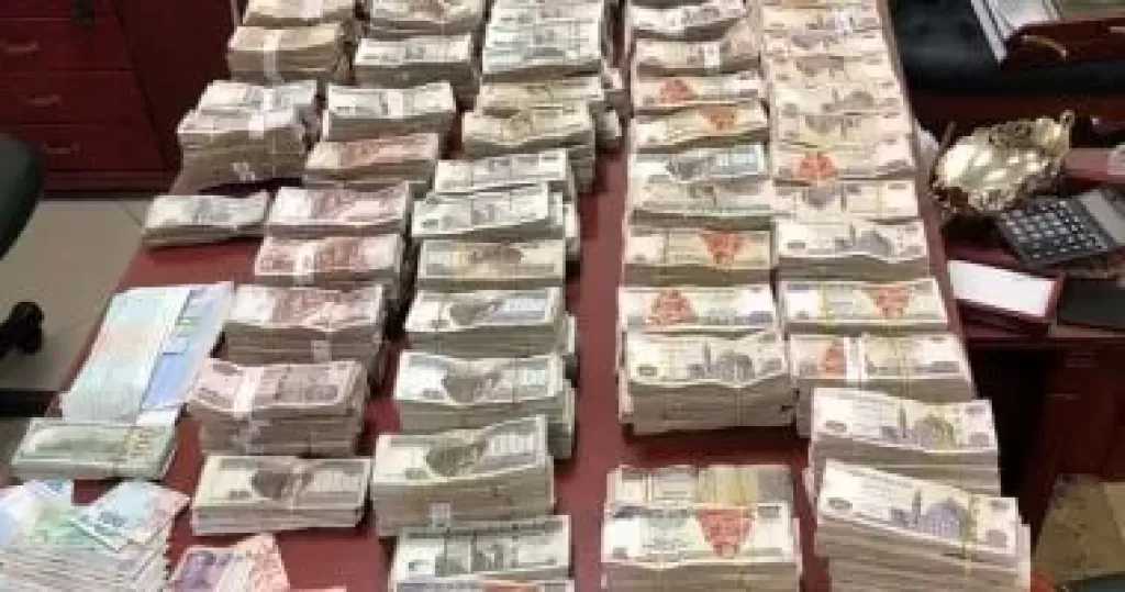 التحقيق مع شخصين بأسيوط غسلا 60 مليون جنيه حصيلة تجارة مخدرات