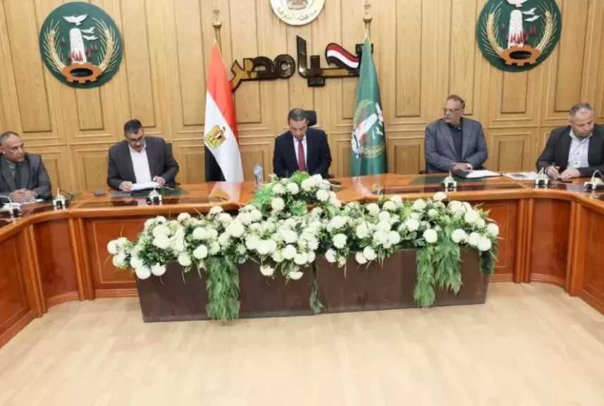 لضبط منظومة توريد القمح.. محافظ المنوفية يشكل لجانا للتفتيش على المطاحن ومصانع الأعلاف