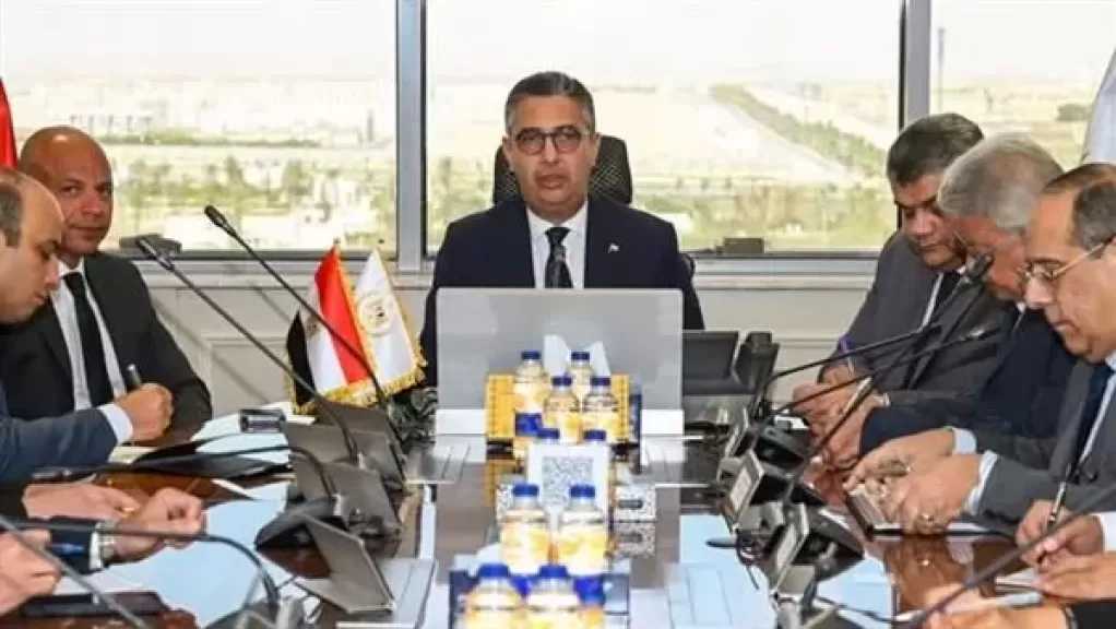 وزير التموين يترأس أول اجتماع للجنة العليا للمشروع القومي (كاري أون)