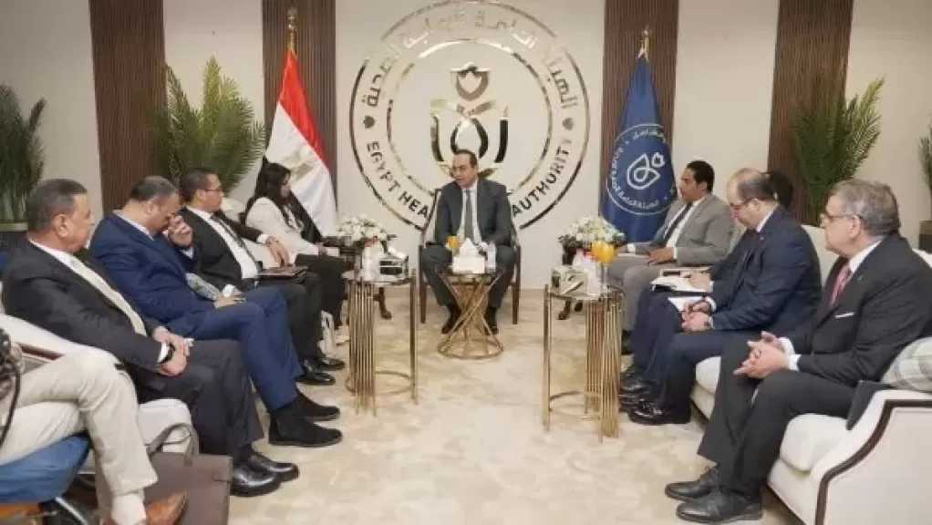 رئيس الرعاية الصحية يبحث مطالب نواب الإسماعيلية بتحسين الخدمات الطبية