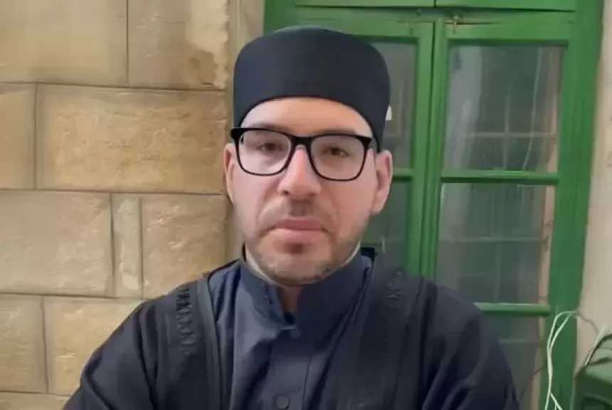 معتز أبو سنينة: إسرائيل تحاول تغيير الهوية الإسلامية للمسجد الإبراهيمي