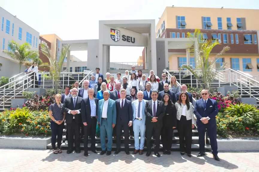 وفد برلماني ألماني رفيع المستوى في ضيافة جامعة ساكسوني مصر لتعزيز شراكات التعليم التكنولوجي