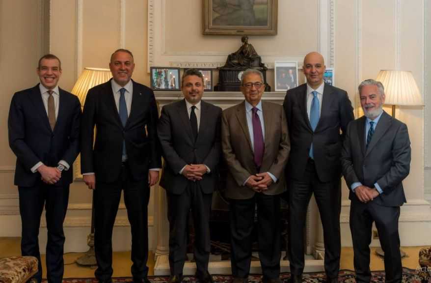 عمرو موسى يبحث في لندن سبل التهدئة وتعزيز الاستقرار في الشرق الأوسط