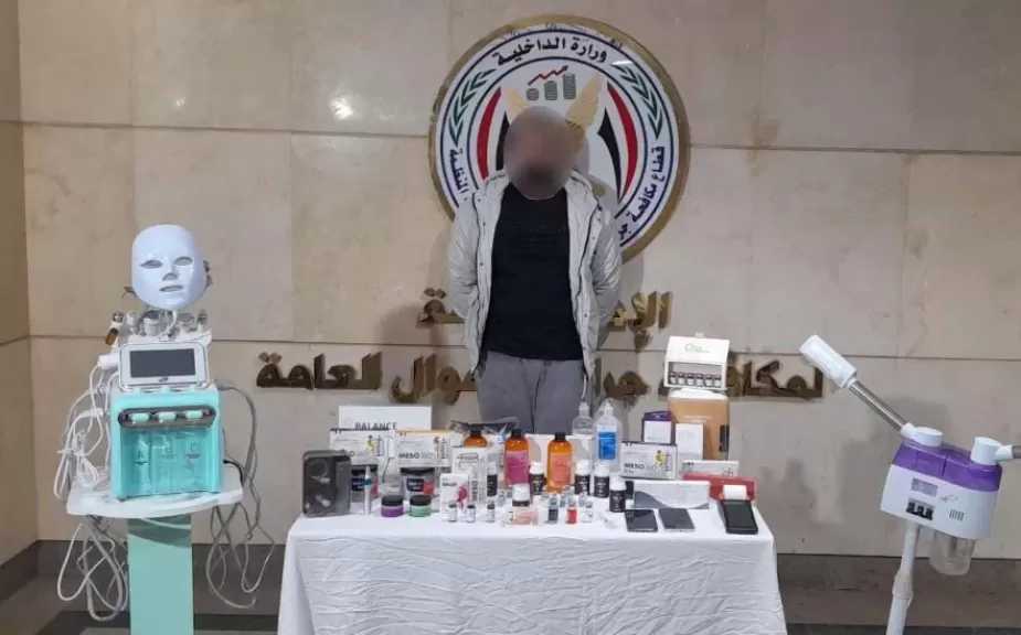 ضبط شخص ينتحل صفة طيب ويدير عيادة بدون ترخيص للنصب على المواطنين بالقاهرة