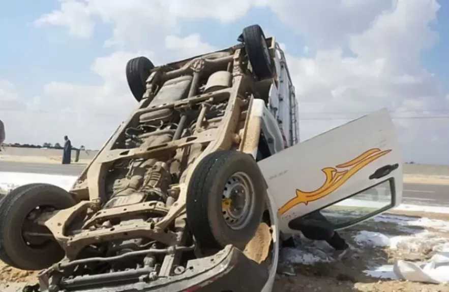 إصابة 24 شخصا إثر انقلاب سيارة عمالة زراعية بصحراوي وادي النطرون